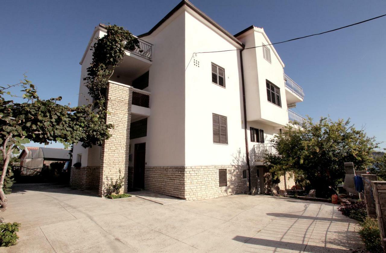 Vila Nataly Traù Esterno foto